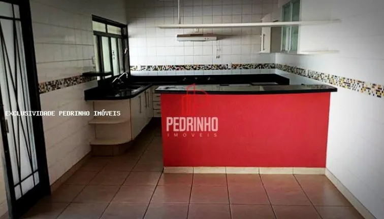 Imagem Casa com 3 Quartos à Venda, 226 m² em Jardim Independência - Ituverava