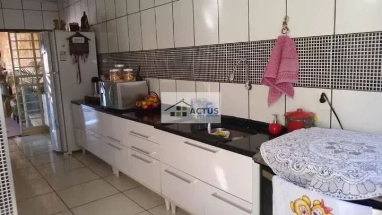 Imagem Casa 2 quartos com area de fogão a lenha em Sarzedo