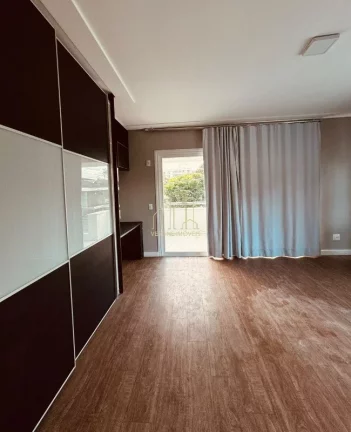 Imagem Casa Alto Padrão à Venda em Alphaville Salvador I ? 4 Suítes | Espaço Gourmet | Piscina | 2 Lotes