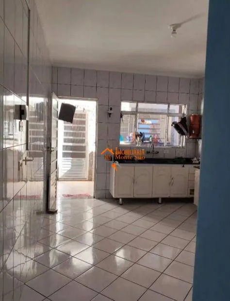 Imagem Sobrado com 3 dormitórios à venda, 170 m² por R$ 530.000,00 - Jardim Santa Clara - Guarulhos/SP