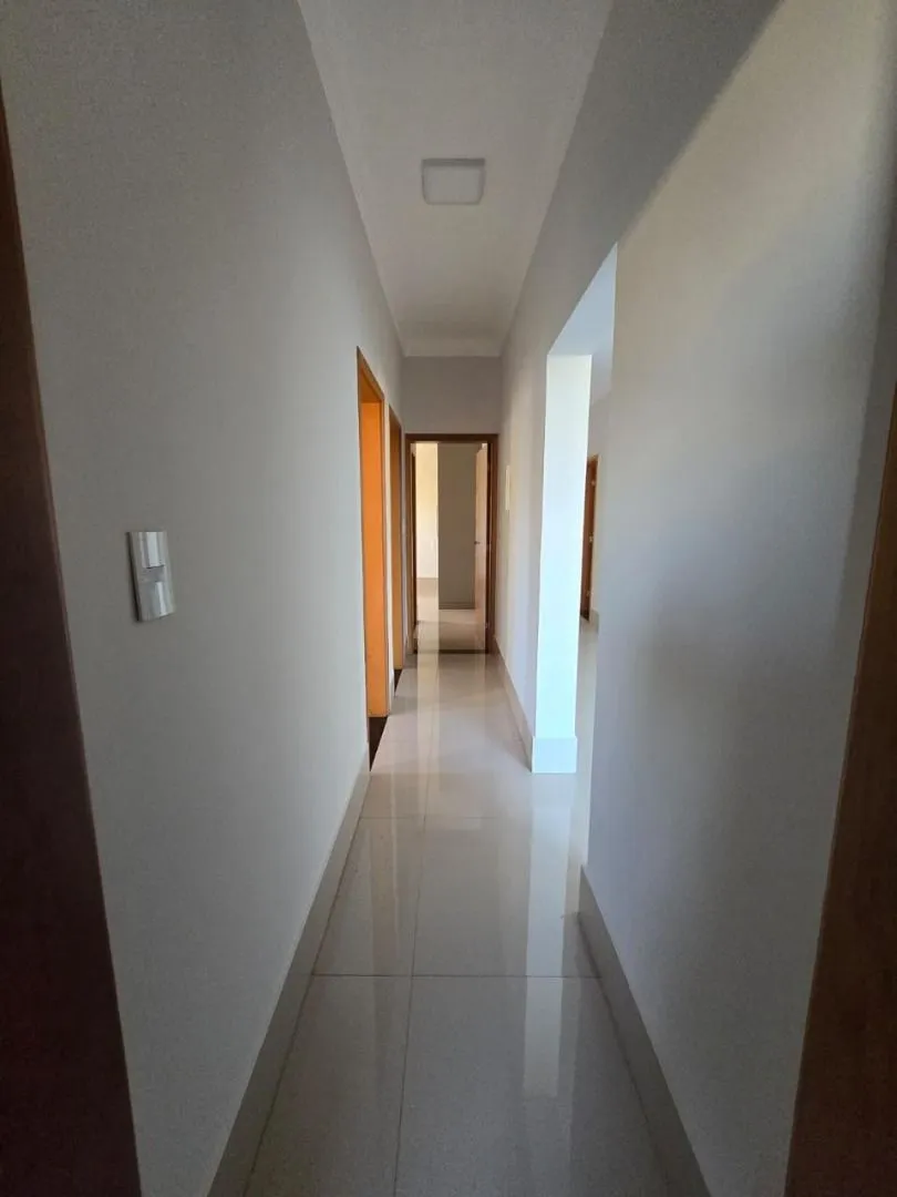 Imagem Apartamento com 3 dormitórios à venda, 145 m² por R$ 630.000,00 - Jardim Califórnia - Patos de Minas/MG