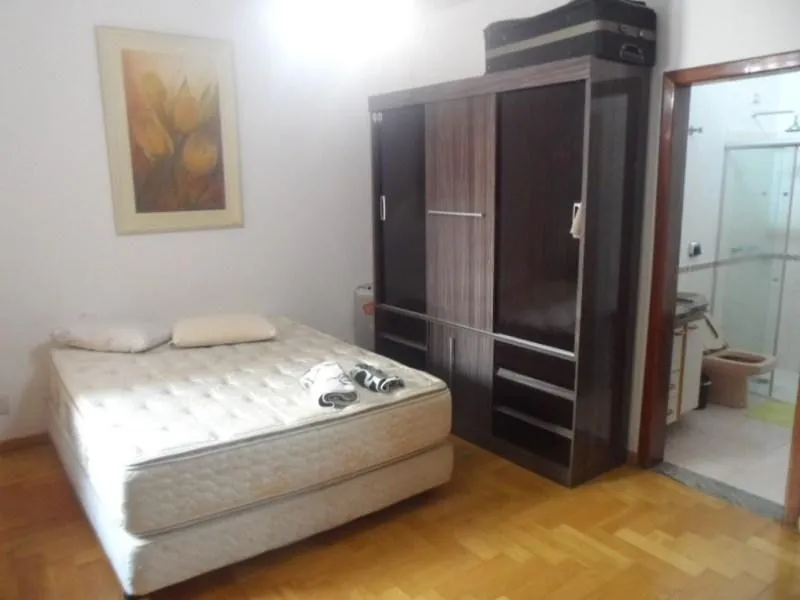 Imagem Sobrado à venda no condomínio Granja Olga III
