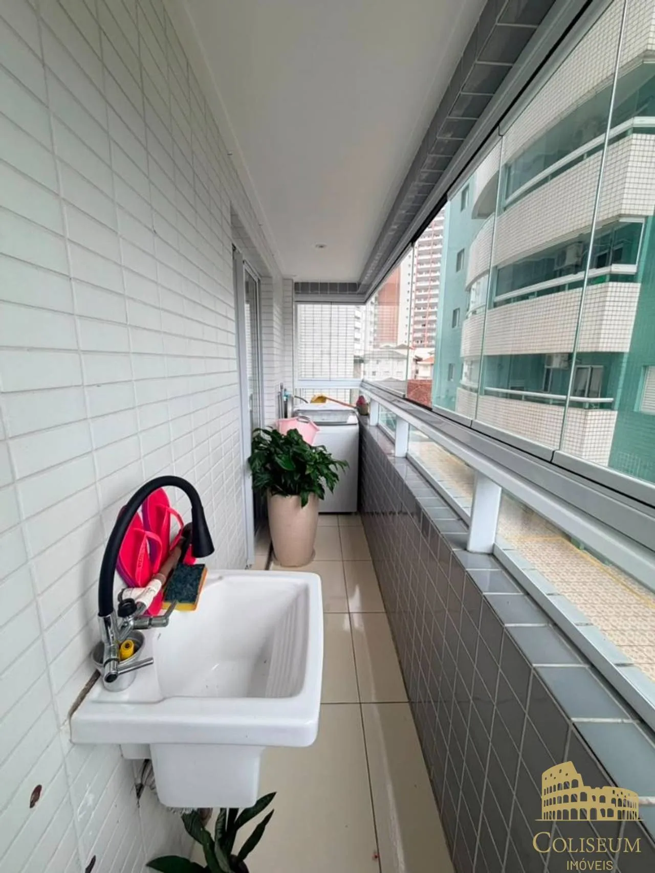 Imagem Apartamento com 1 dormitório à venda, 39 m² por R$ 325.000,00 - Boqueirão - Praia Grande/SP