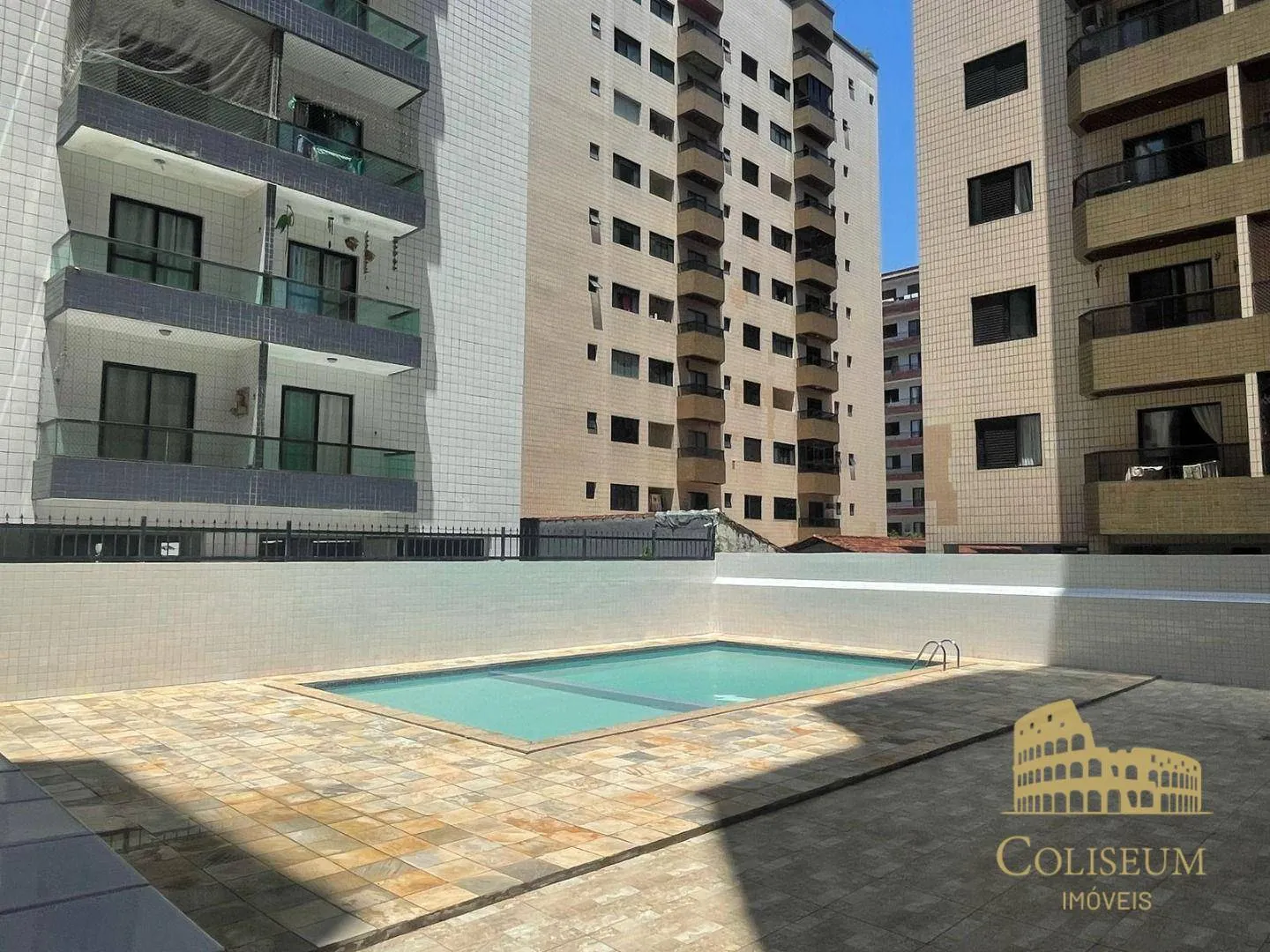 Imagem Apartamento com 2 dormitórios à venda, 87 m² por R$ 395.000,00 - Vila Assunção - Praia Grande/SP