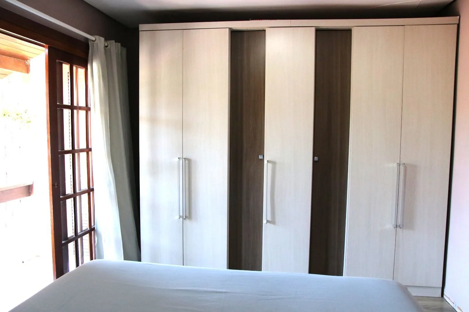 Imagem Casa sobrado na Hípica de 2 dormitórios e 2 vagas