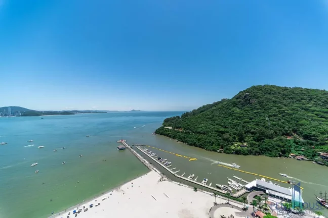 Imagem Apartamento Frente Mar para Venda em Balneário Camboriú, CENTRO, 4 dormitórios, 4 suítes, 6 banheiros, 4 vagas