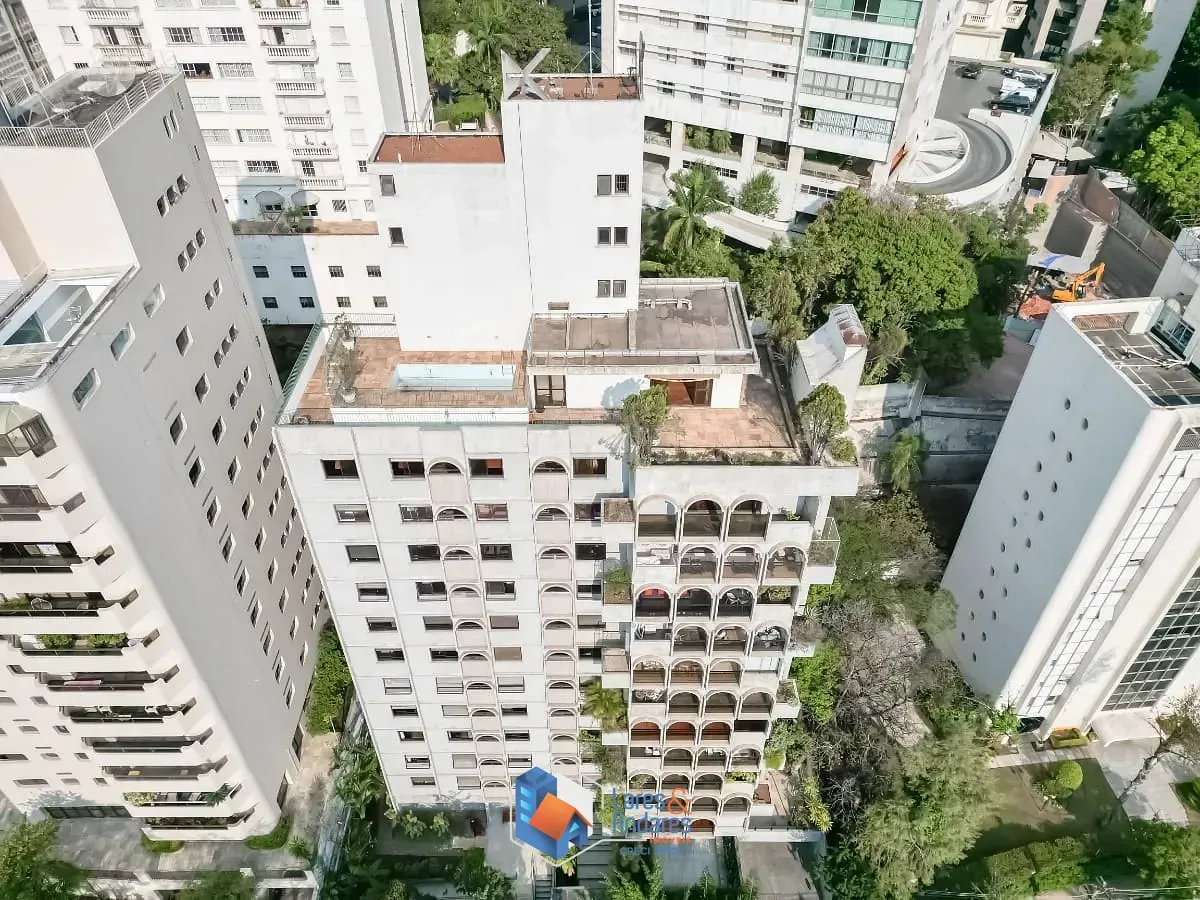Imagem Cobertura para venda em Higienópolis com 3 quartos, sendo 3 suítes, 540m²