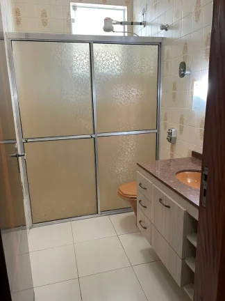 Imagem Sobrado com 174 m² 3 Dormitorios sendo 1 Suite 2 Vagas