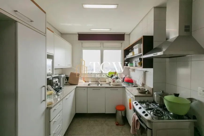 Imagem Apartamento 3 Suítes em Aclimação SP