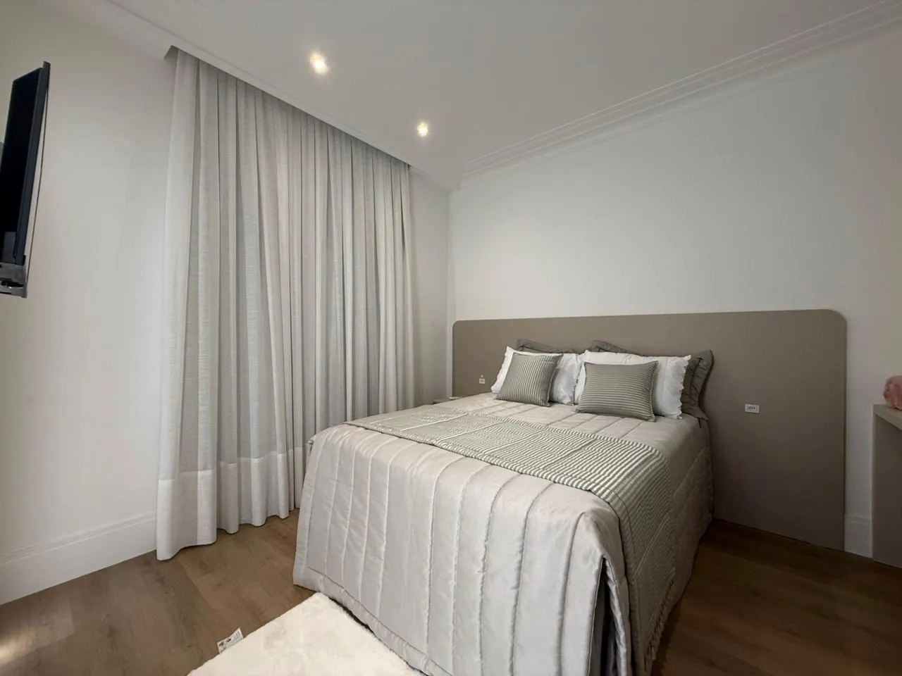 Imagem Apartamento com vista para o mar à venda com 180m2 por R$ 5.300.000,00