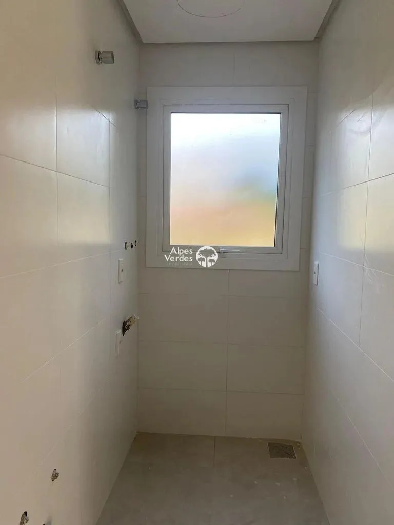 Imagem Vende-se apartamento a a cerca de 5 minutos da Catedral de Pedra