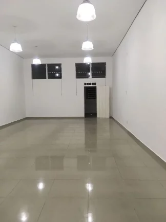 Imagem Excelente barracão comercial, na principal rua comercial do centro, muito bem localizado, próximo ...