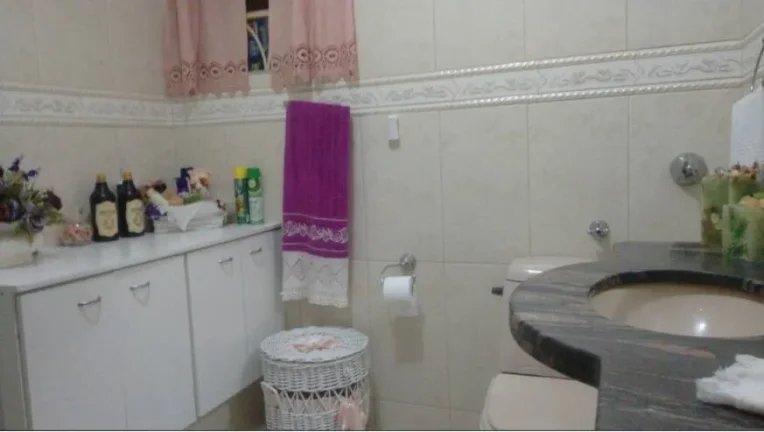Imagem Apartamento Reformado em Excelente Localização Próximo à Praça Raul Soares