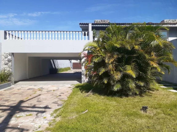 Imagem CASA ALTO PADRÃO no Recanto de Portugal, Impecavel, amplo pátio com acesso para carro