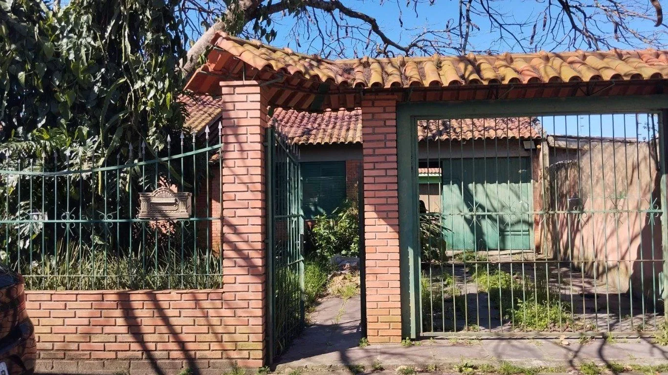 Imagem Casa com 4 quartos e 257m² à venda em Guarujá, Porto Alegre.