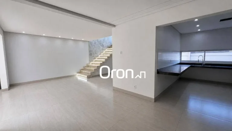 Imagem Sobrado com 3 dormitórios à venda, 256 m² por R$ 1.400.000,00 - Setor Jaó - Goiânia/GO