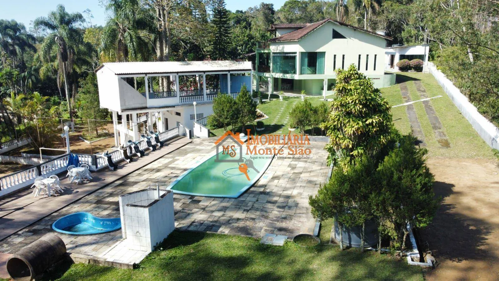 Imagem Sítio com 8 dormitórios à venda, 20000 m² por R$ 1.300.000,00 - Centro - Mogi das Cruzes/SP