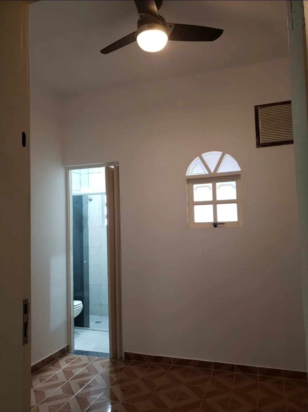 Imagem Casa à venda 3 Quartos, 3 Suites, 4 Vagas, 300M², Jardim Padre Rodolfo, Pindamonhangaba - SP