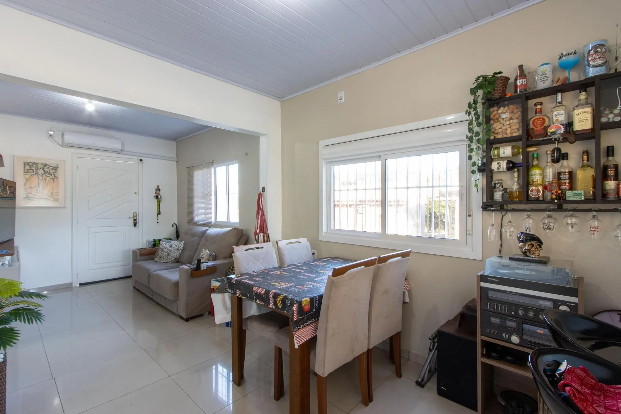 Imagem Casa para Venda - 134.06m², 3 dormitórios, 5 vagas - Vila Nova