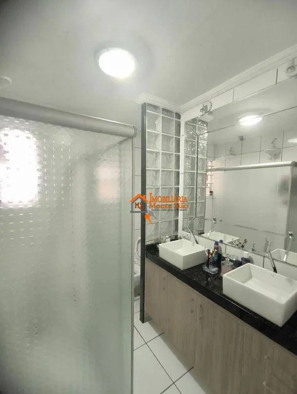 Imagem Sobrado com 3 dormitórios à venda, 356 m² por R$ 970.000 - Jardim Munhoz - Guarulhos/SP