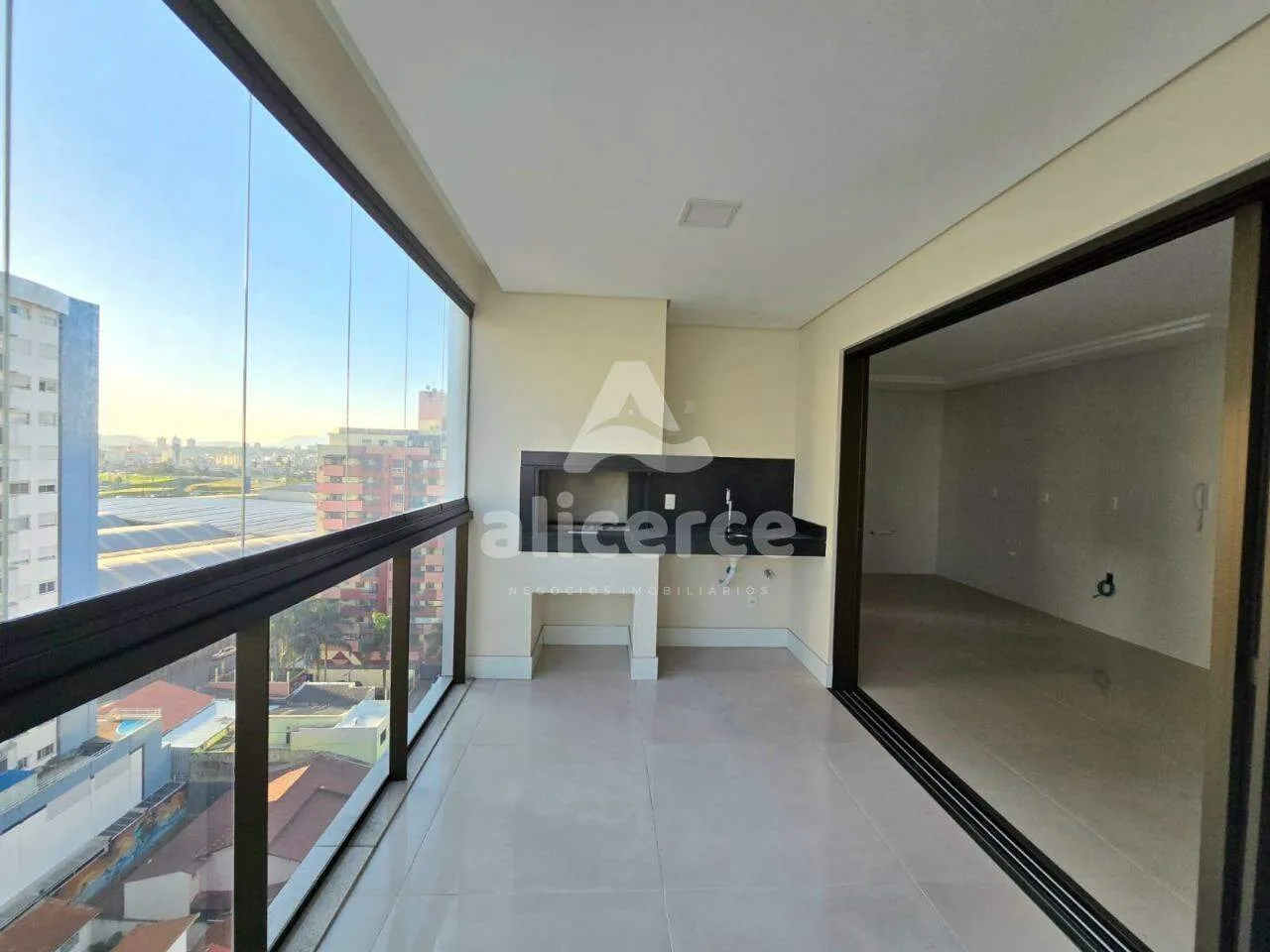 Imagem Alto Padrão | 3 Suítes | 2 Vagas | Oferta Exclusiva por Tempo Limitado