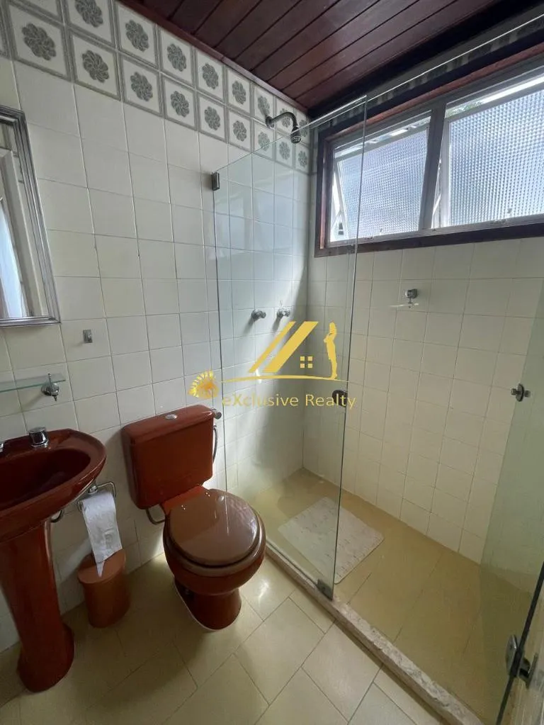 Imagem Apartamento 4 quartos, 2 suítes com varanda, living espaçoso 170m2, perto do Shopping Barra. 2 vagas. Prédio com piscina, salão de festas, vaga de vis