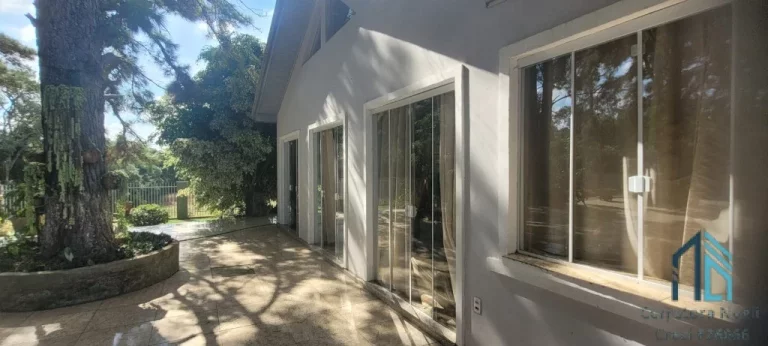 Imagem Chácara LINDA com 3 casas a venda 9.000m2, bem localizada em Contenda - PR