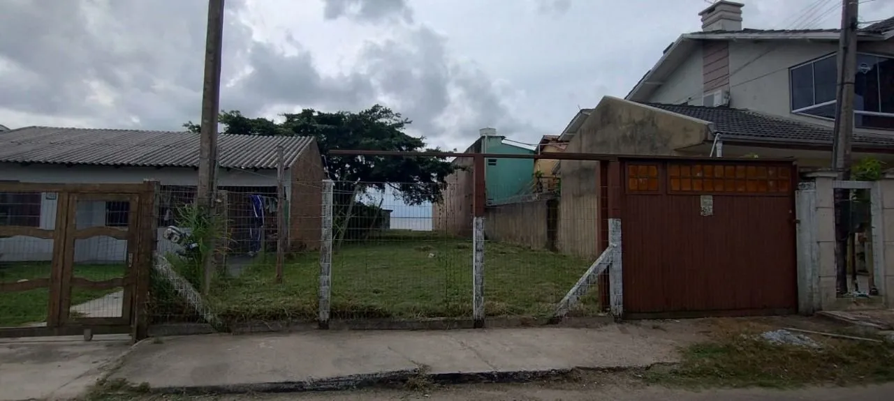 Imagem Terreno em Tramandaí com rampa de acesso a Lagoa
