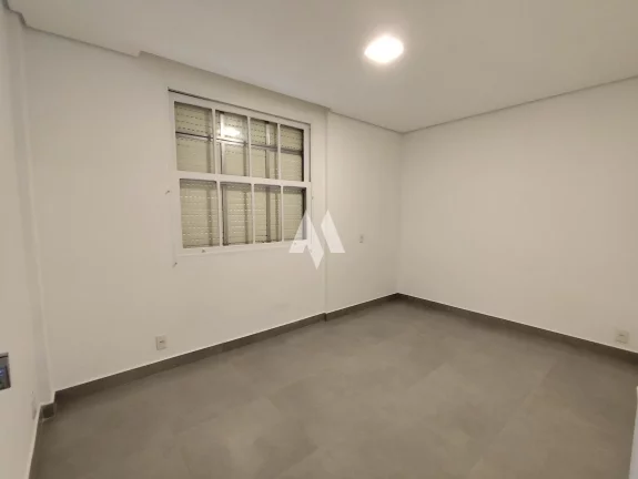 Imagem Apartamento à venda com 2 dormitórios e Dependência completa no Campo Grande de Santos/SP