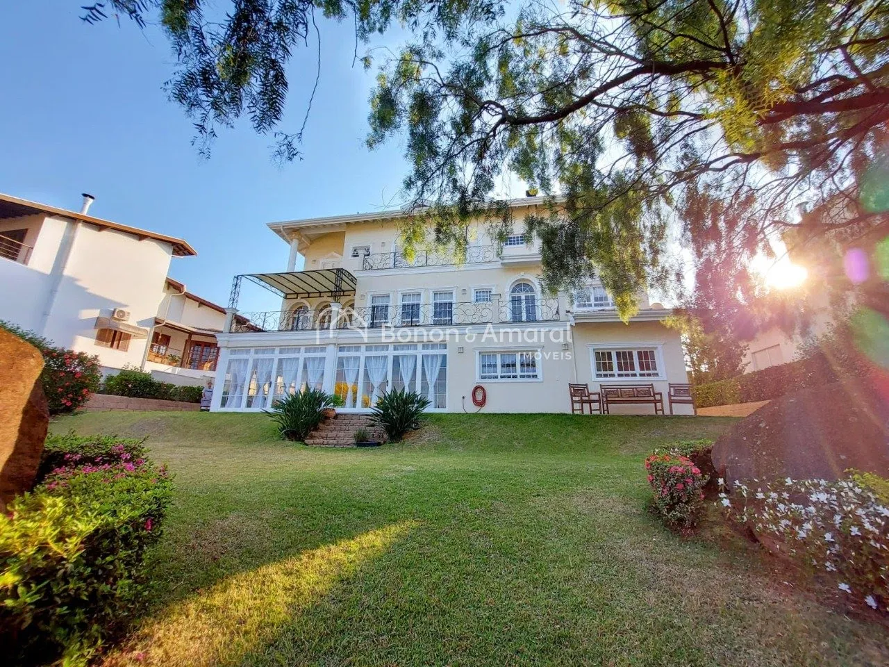 Imagem "Exclusiva Casa de Luxo à Venda em Condomínio Fechado - Valinhos, SP"