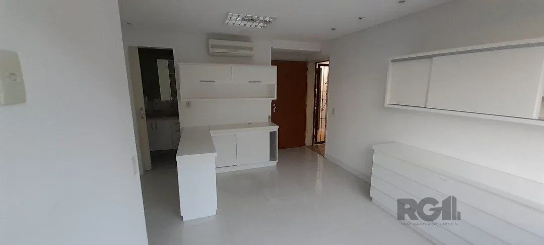 Imagem Excelente Sala Mobiliada na Wenceslau Escobar enfrente ao Paseo