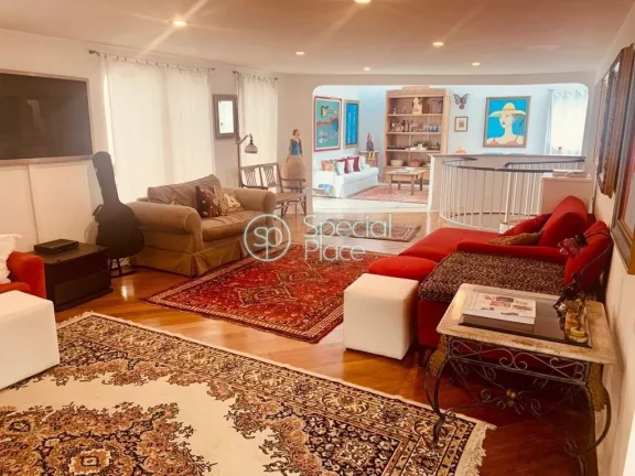 Imagem Cobertura duplex com 357m² na Vila Nova Conceição, próximo à Praça Pereira Coutinho. No primei...