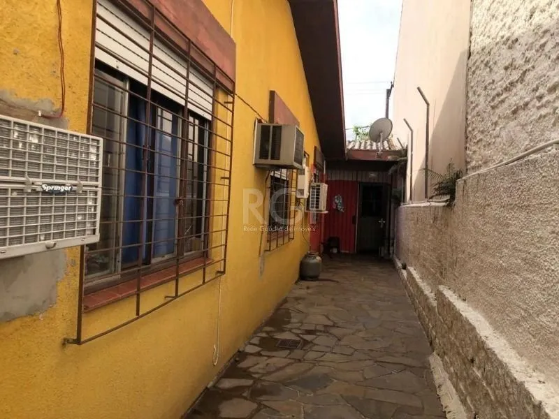 Imagem Casa para Venda - 200m², 3 dormitórios, sendo 1 suites, 2 vagas - Chácara das Pedras