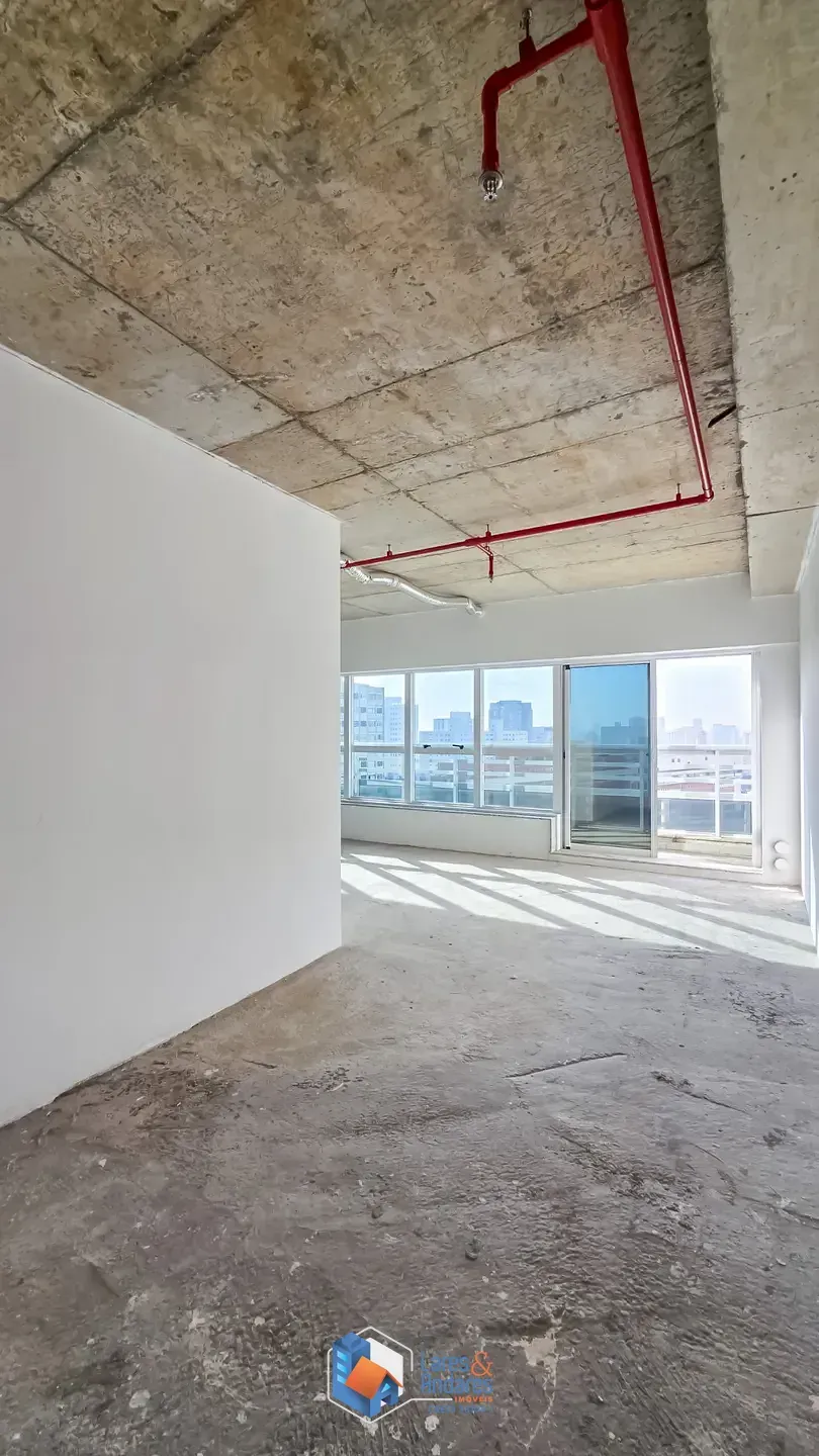 Imagem Conjunto comercial para venda em Liberdade, 61m²