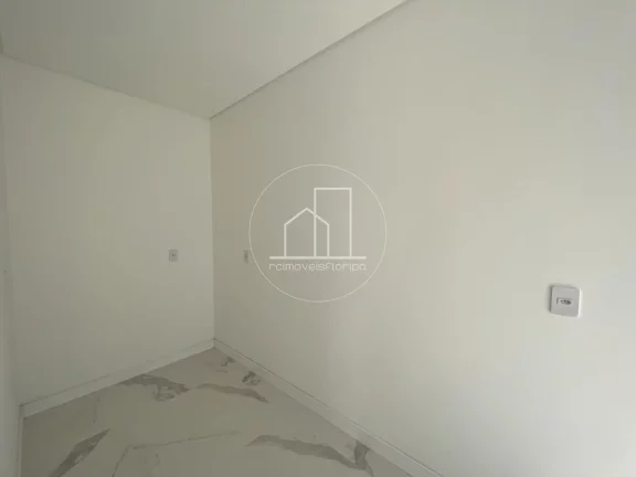 Imagem Casa Alto Padrão para Venda em Florianópolis / SC no bairro Ingleses do Rio Vermelho