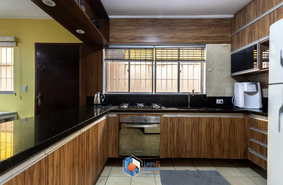 Imagem Sobrado para venda em Jardim Marisa com 3 quartos, sendo 1 suíte, 174m²