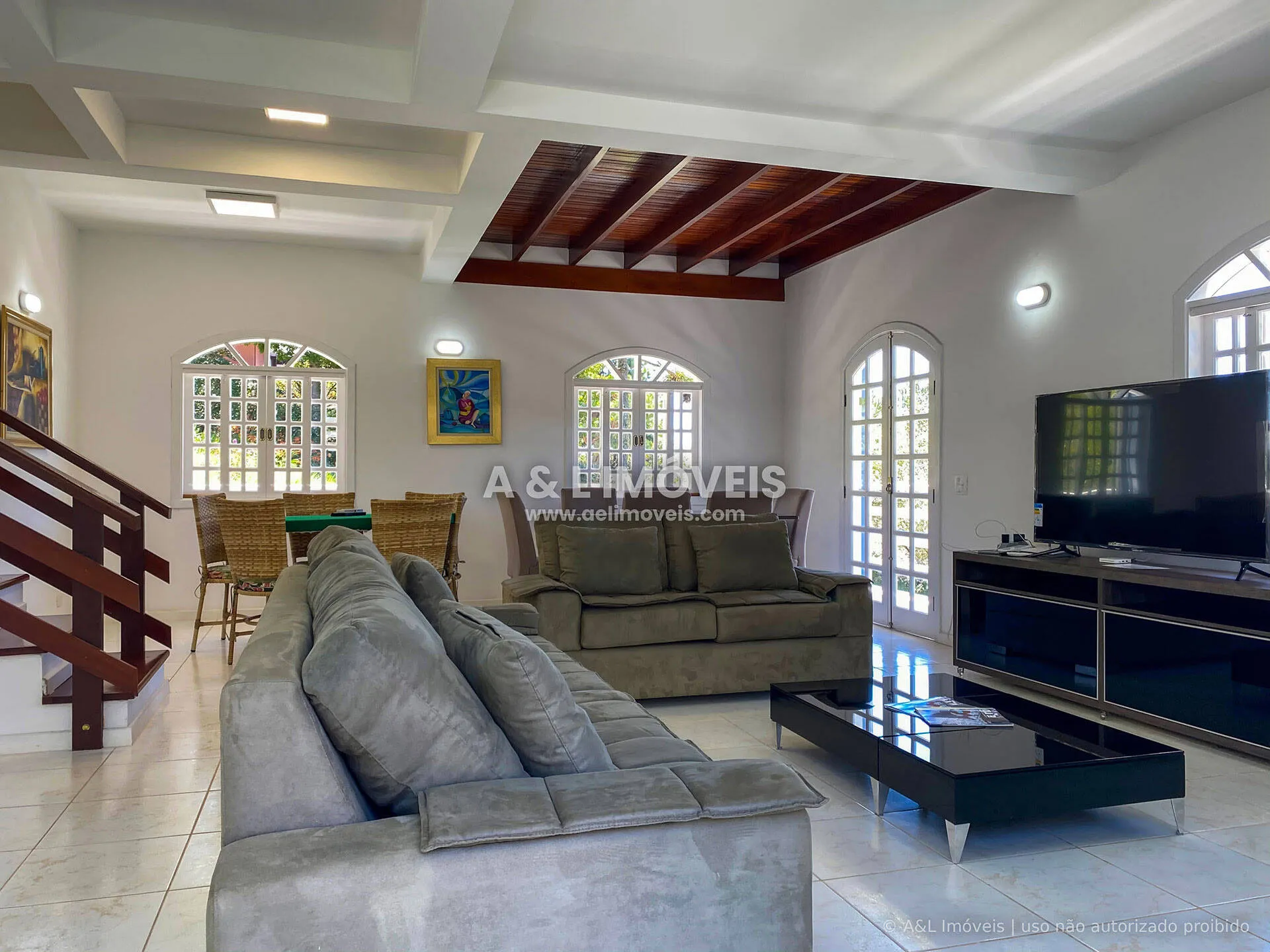 Imagem Casa no Condomínio Iporanga em Campos do Jordão, 5 dormitórios