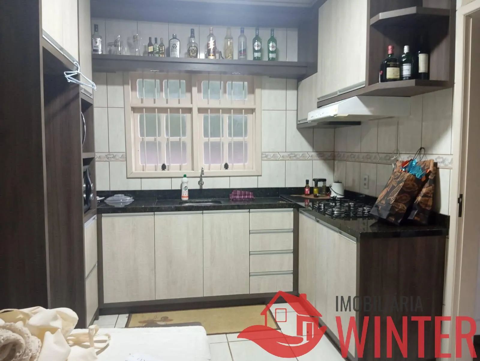Imagem Linda casa + quiosque com 187,00m² no bairro Matiel, Feliz.