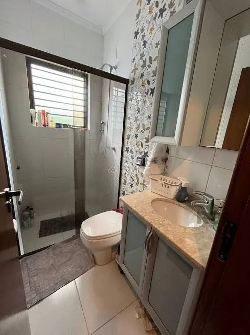 Imagem Casa de 200m², bairro Rubem Berta