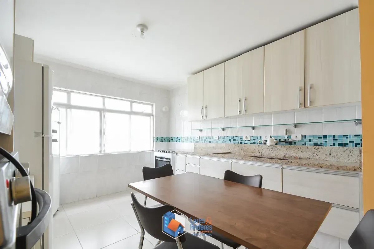 Imagem Casa para venda em Vila Monumento com 8 quartos, 200m²