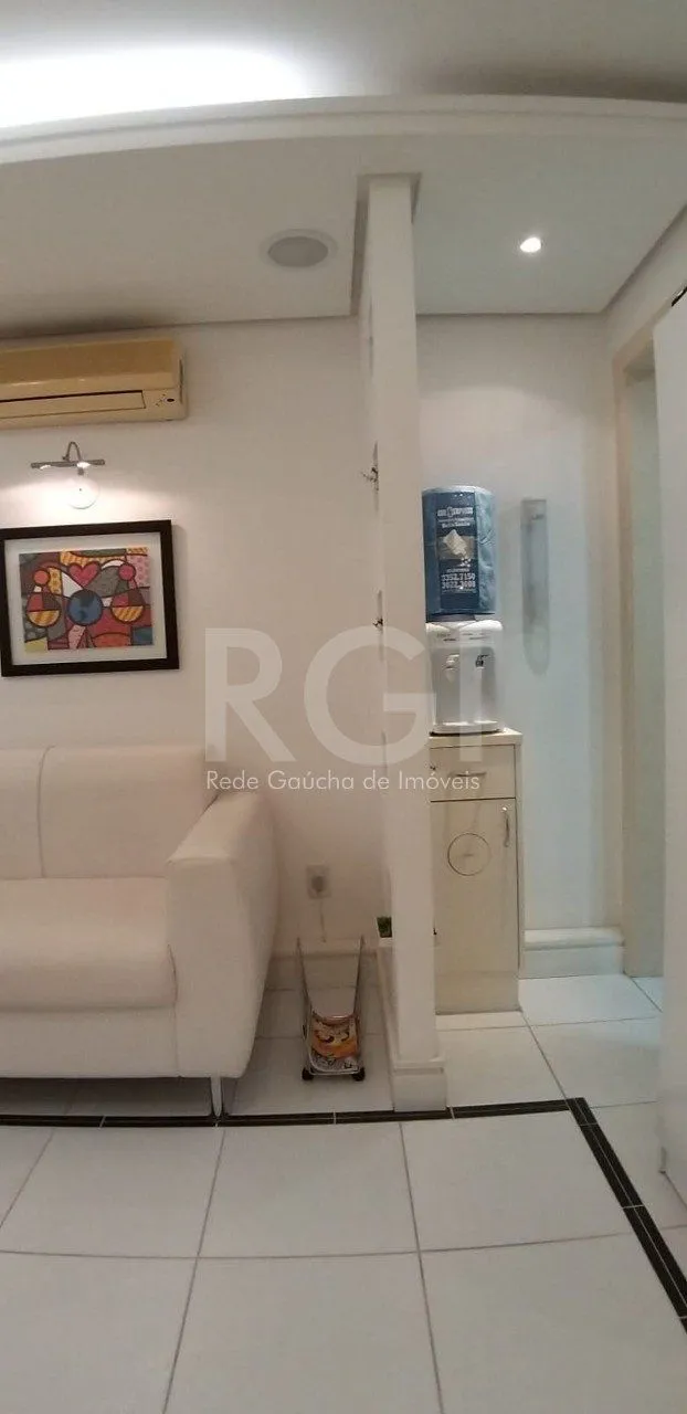 Imagem Sala comercial com 40m² privativos localizado no bairro Petrópolis em Porto Alegre/RS.