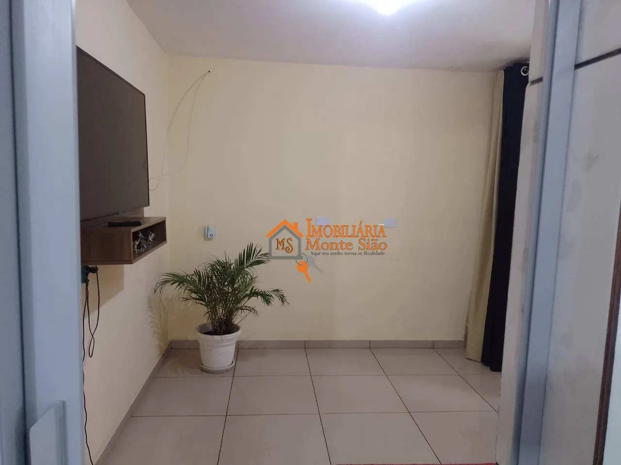 Imagem Casa com 3 dormitórios à venda, 125 m² por R$ 290.000,00 - Conjunto Residencial Haroldo Veloso - Guarulhos/SP