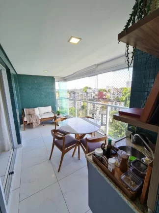 Foto do imóvel Apartamento decorado com três quartos home office armários planejados à venda em Patamares
