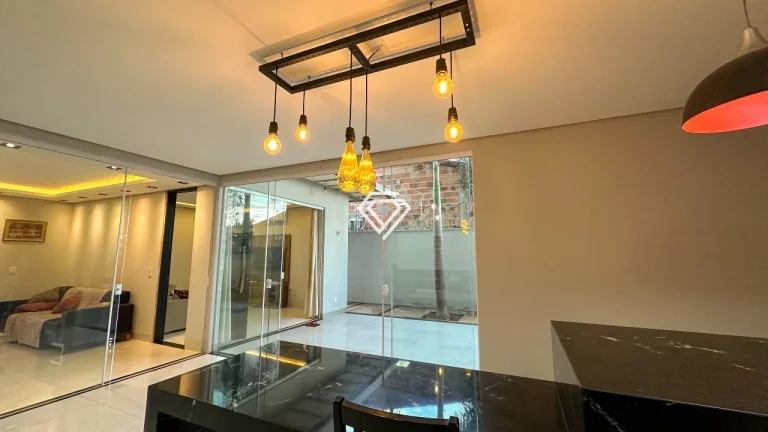 Imagem Sobrado 02 Suítes 273m² na 1503 Sul