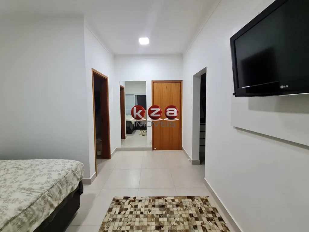 Imagem Casa à venda em Valinhos-SP: 3 quartos, 1 suíte, 2 salas, 3 banheiros, 2 vagas de garagem, 207,98m² no Jardim São Marcos!