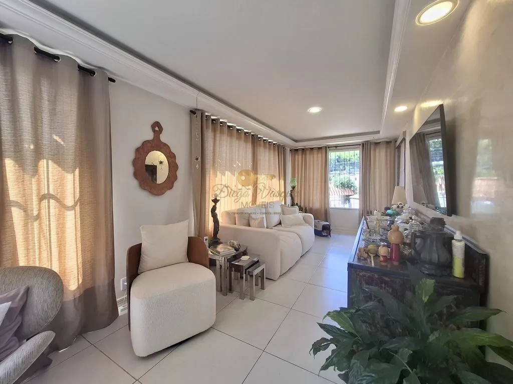 Imagem Casa para Venda em Teresópolis / RJ no bairro Golfe