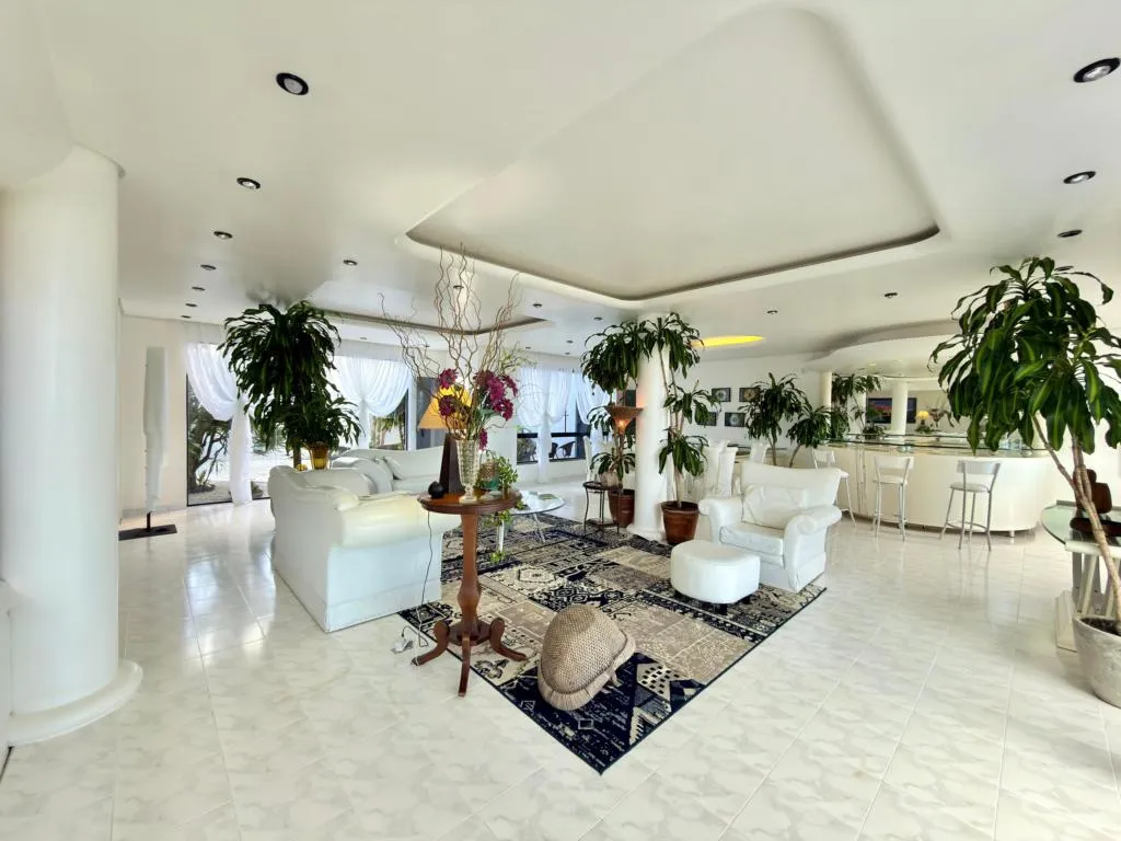 Imagem Apartamento 5 Dormitórios - Bairro Noiva do Mar
