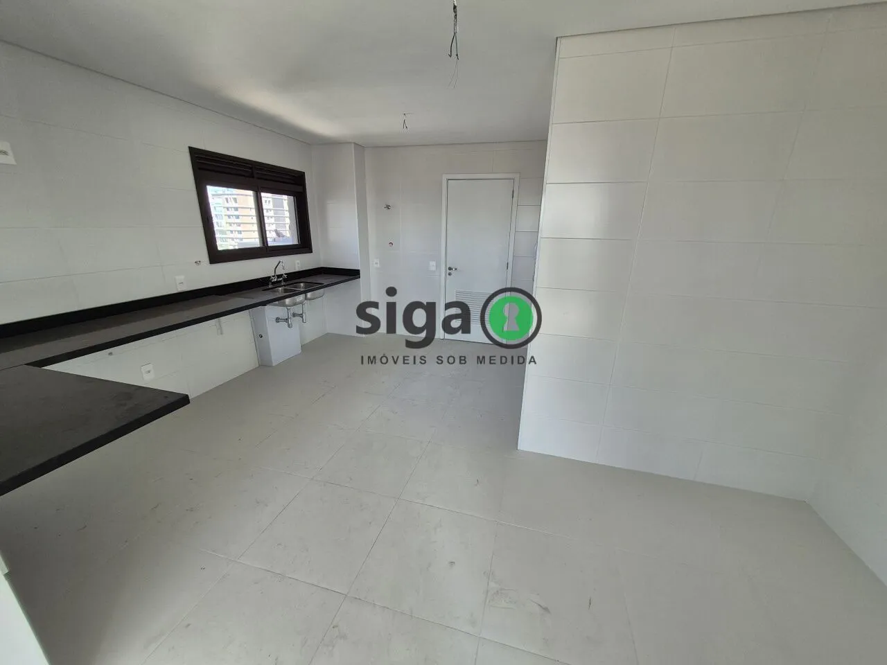 Imagem COBERTURA a venda em Moema com 4 quartos- 4 suítes