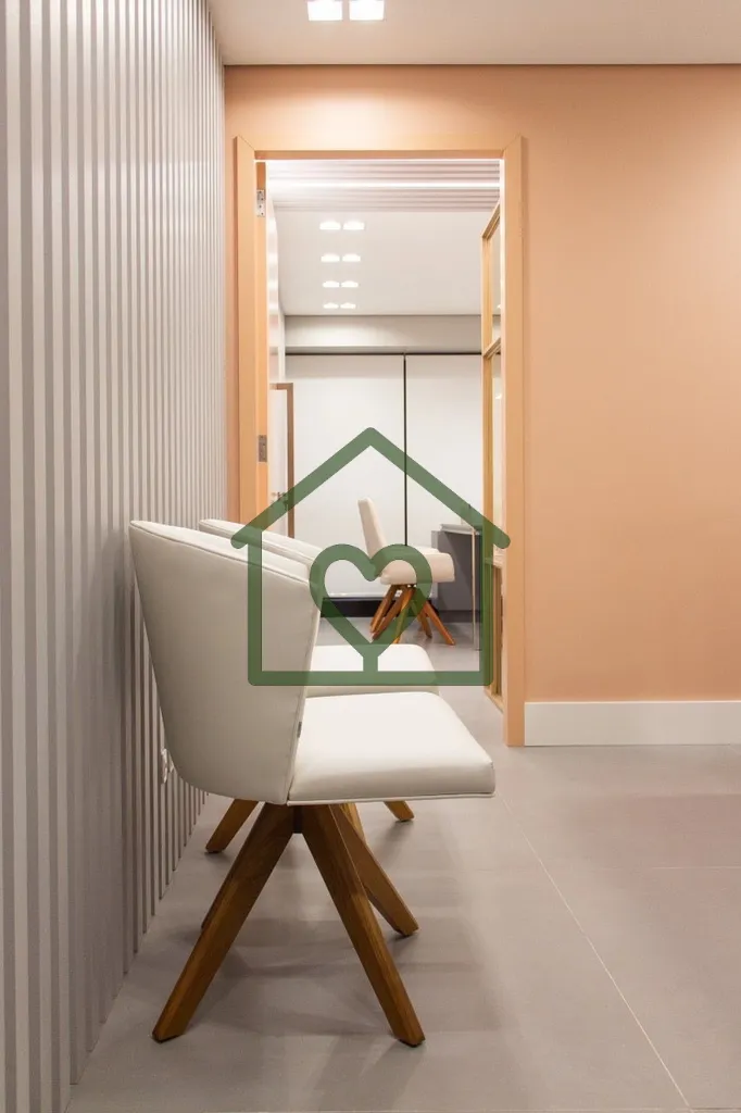 Imagem Sala comercial de alto padrão em condomínio de luxo com 40 m2 totalmente decorada e mobiliada por ...