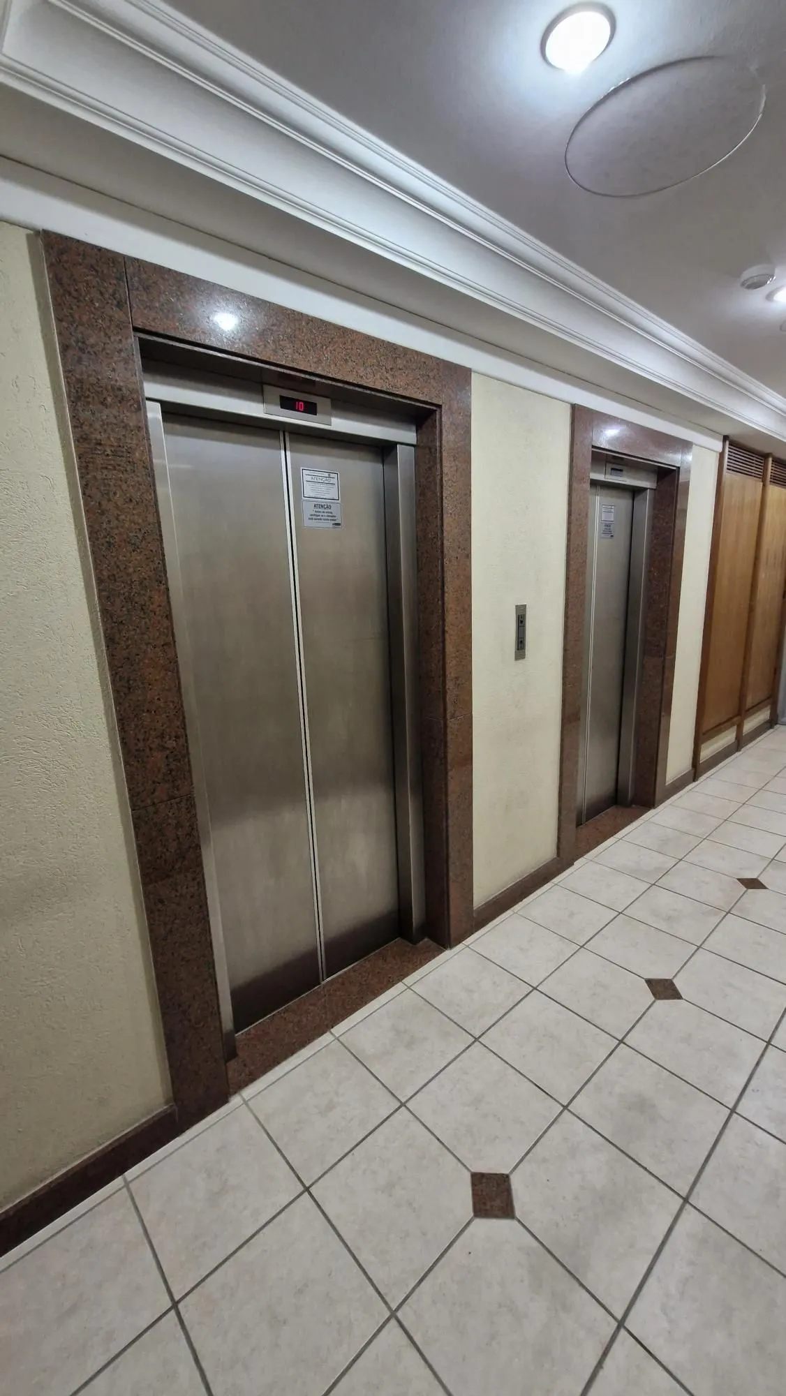 Imagem Sala Comercial próxima a Carlos Gomes
